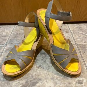 Women’s Size 39 Camper Filippa Low Yellow/Tan Sandals